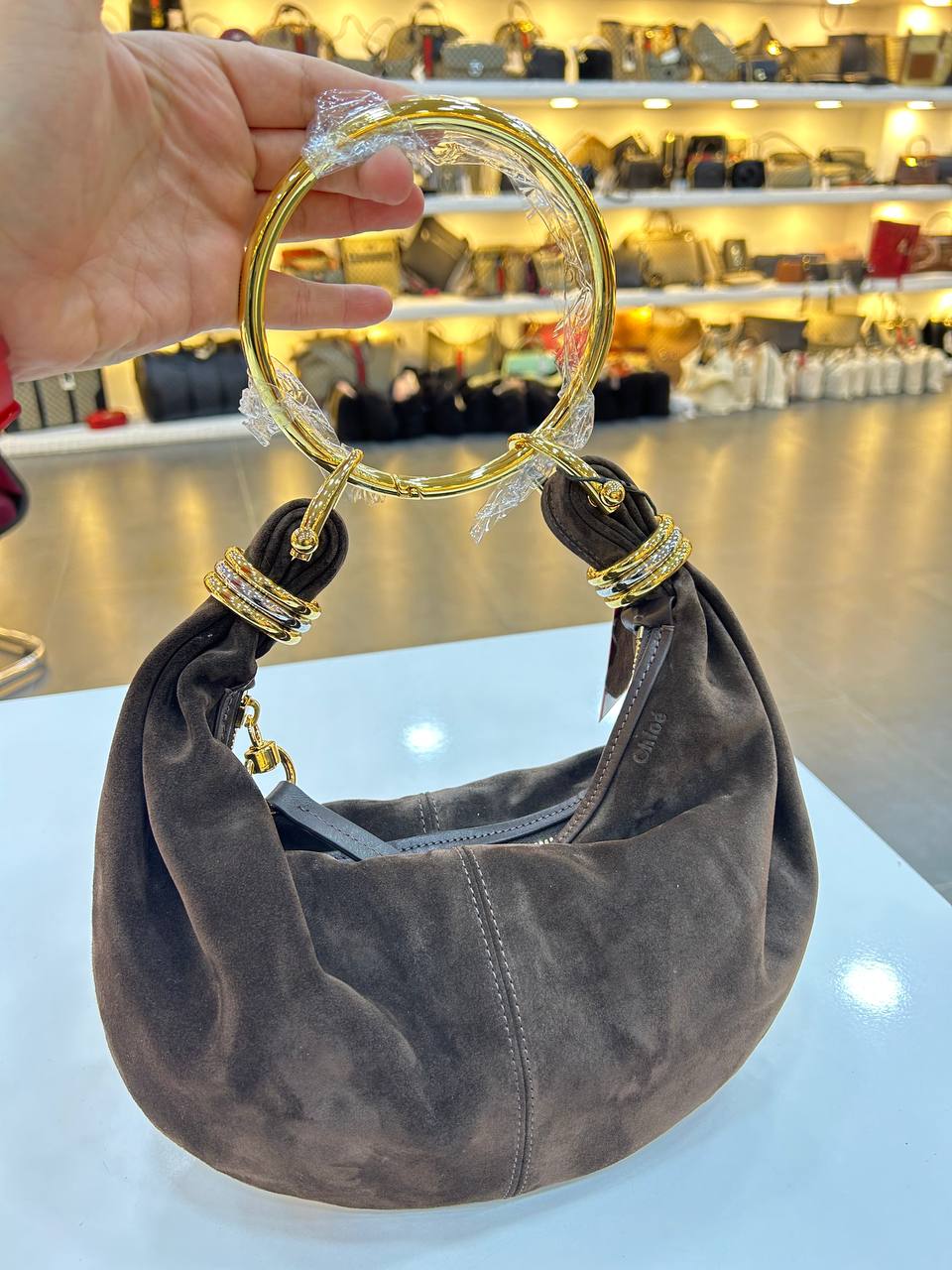 Chloe 3700
