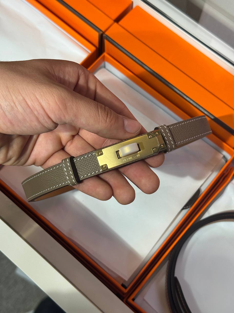 Hermes B1111