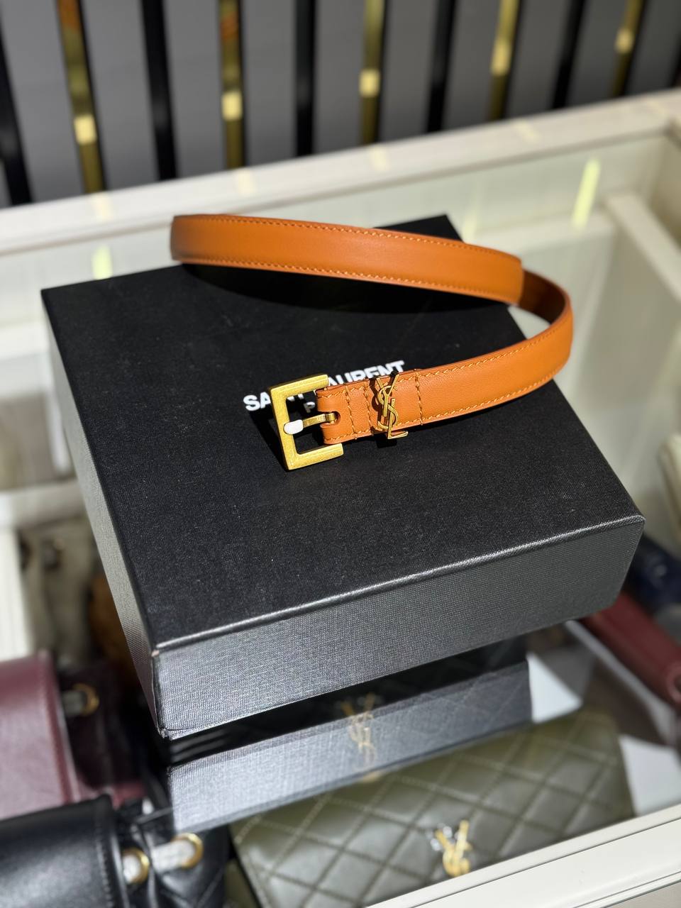 Yves Saint Laurent B1111
