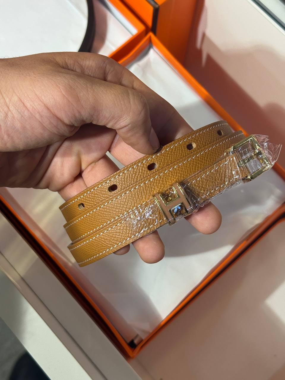 Hermes B1112