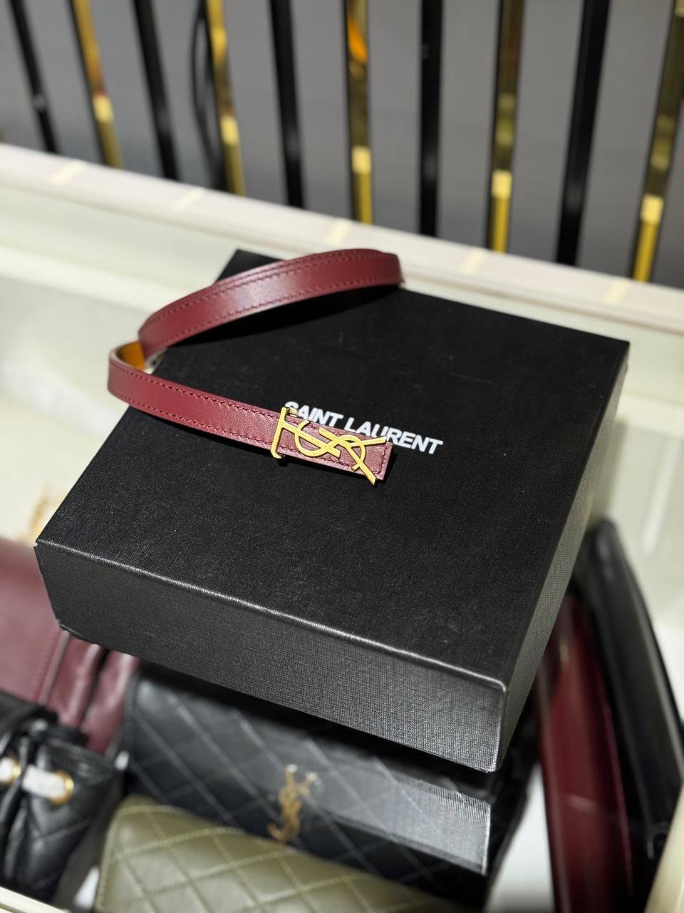 Yves Saint Laurent B1113