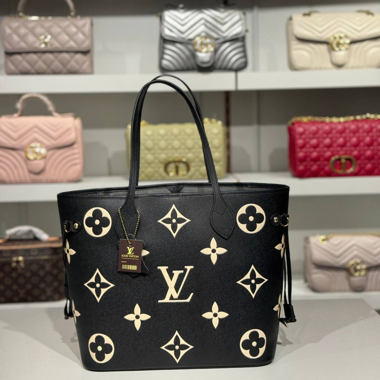 Louıs Vuıtton 2201