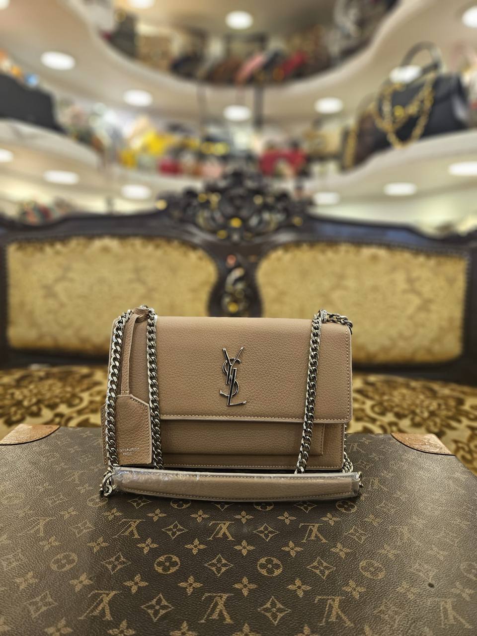 Yves Saint Laurent 2930