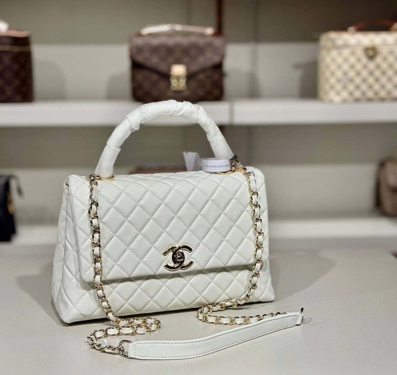 Chanel 9001