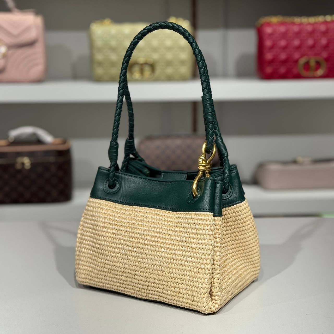 Bottega Veneta 2205