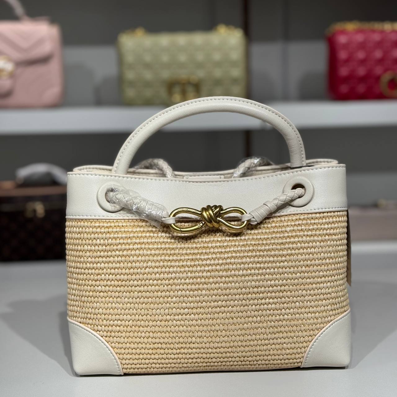 Bottega Veneta 2301
