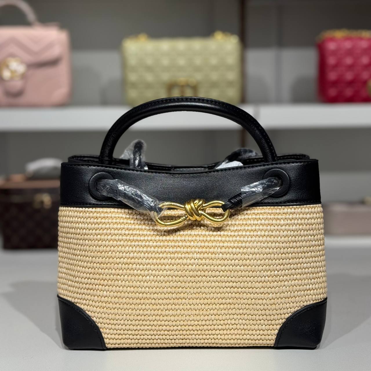 Bottega Veneta 2301