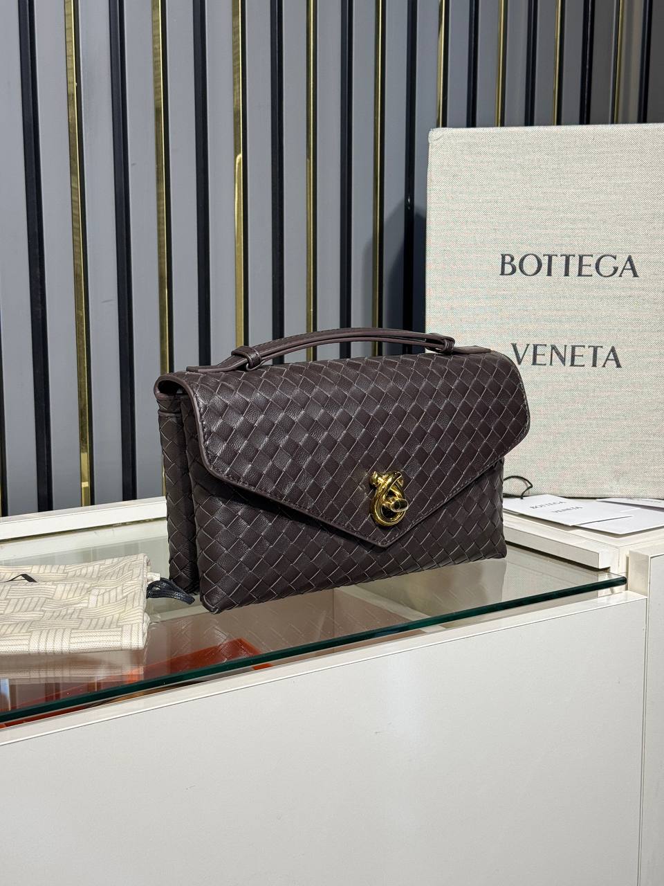 Bottega Veneta Knot lock