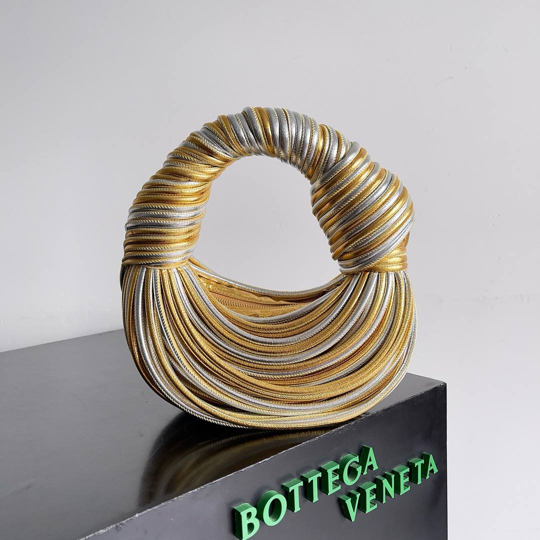 Bottega Veneta  Double Jodie
