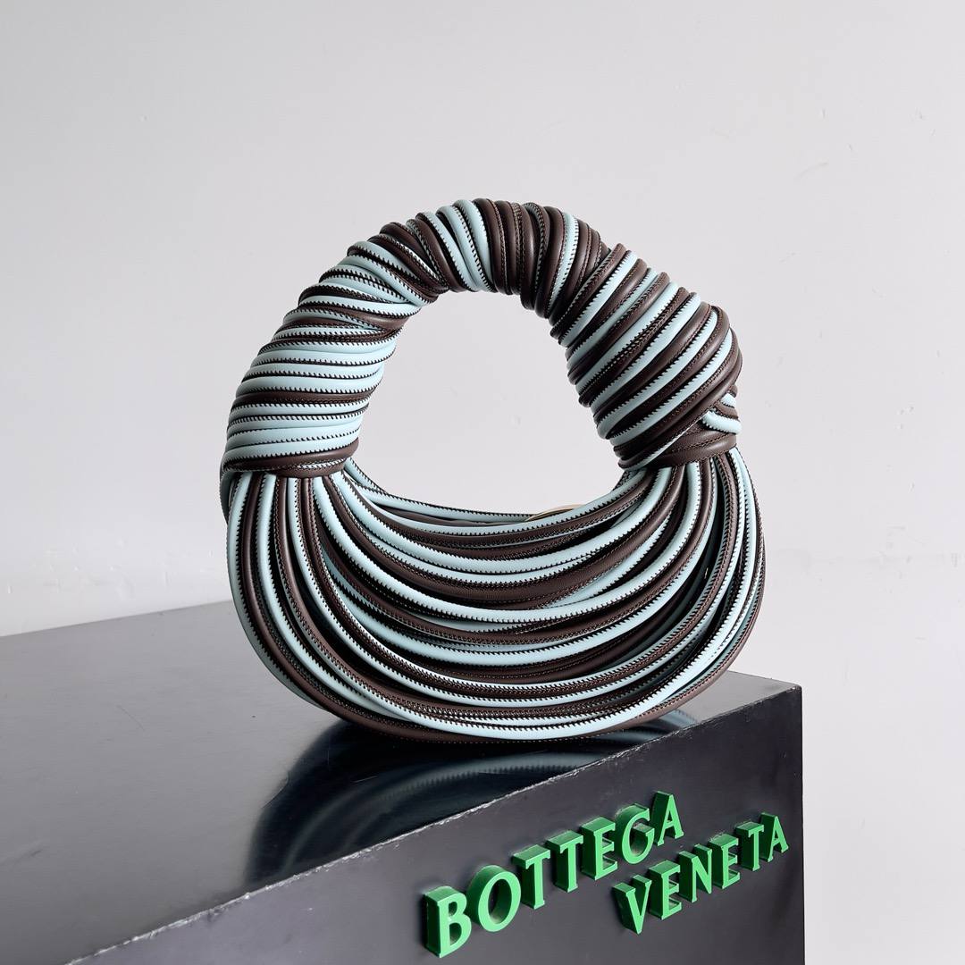 Bottega Veneta  Double Jodie