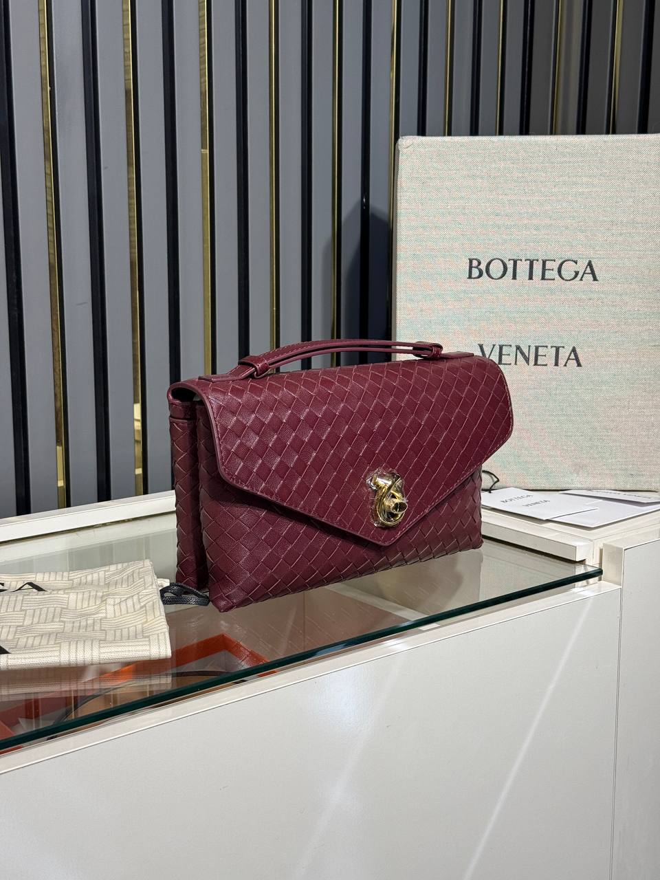 Bottega Veneta Knot lock