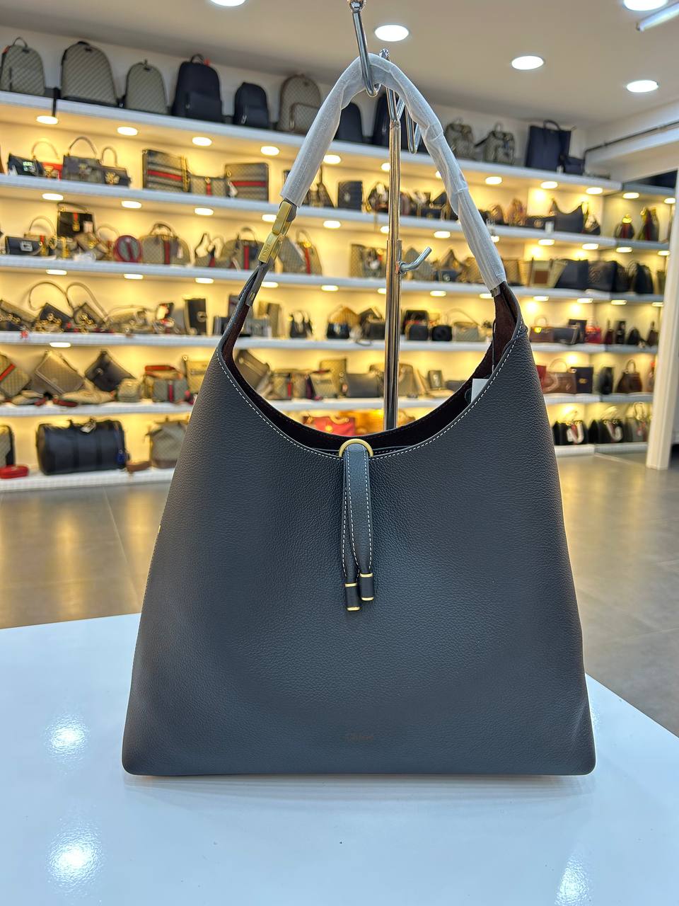 Chloe 3668