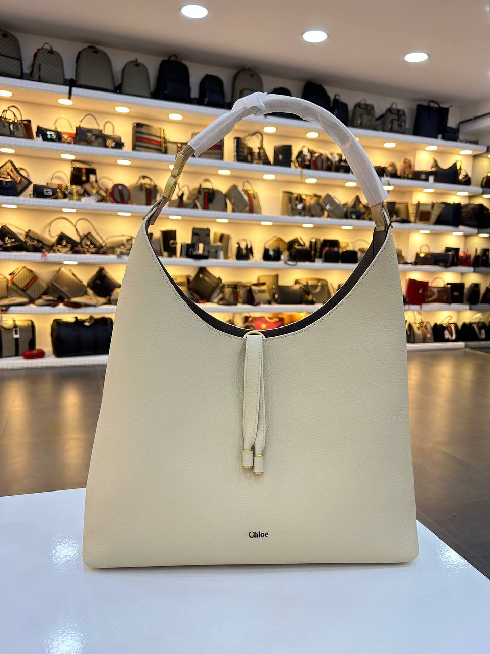 Chloe 3668