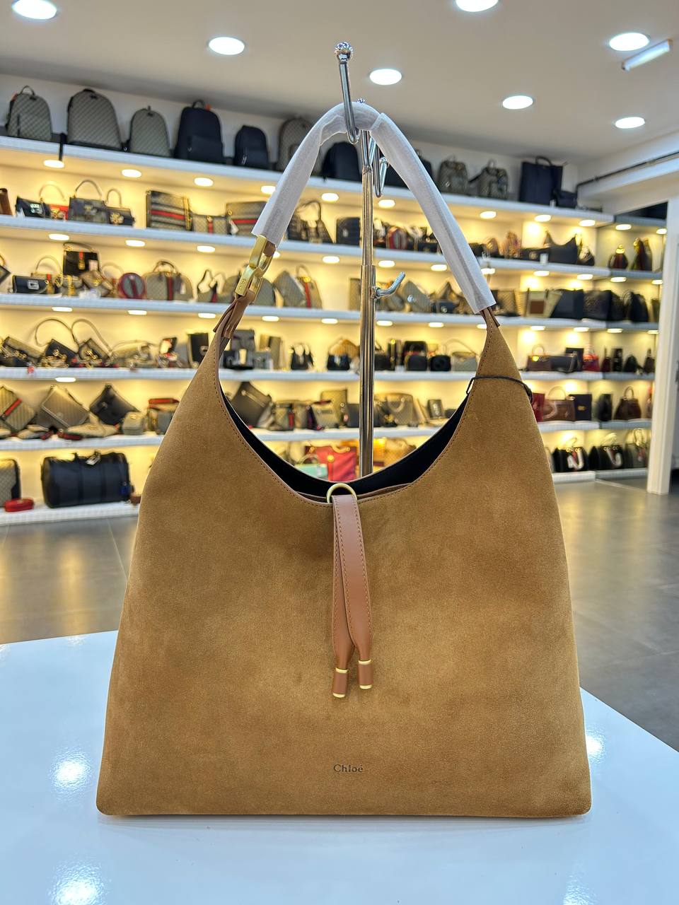 Chloe 3669