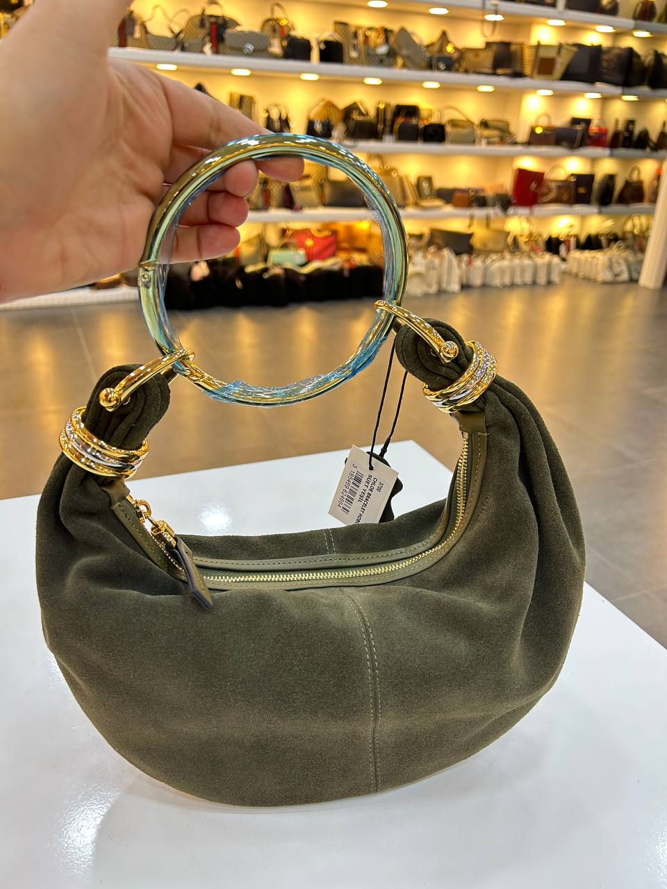 Chloe 3700