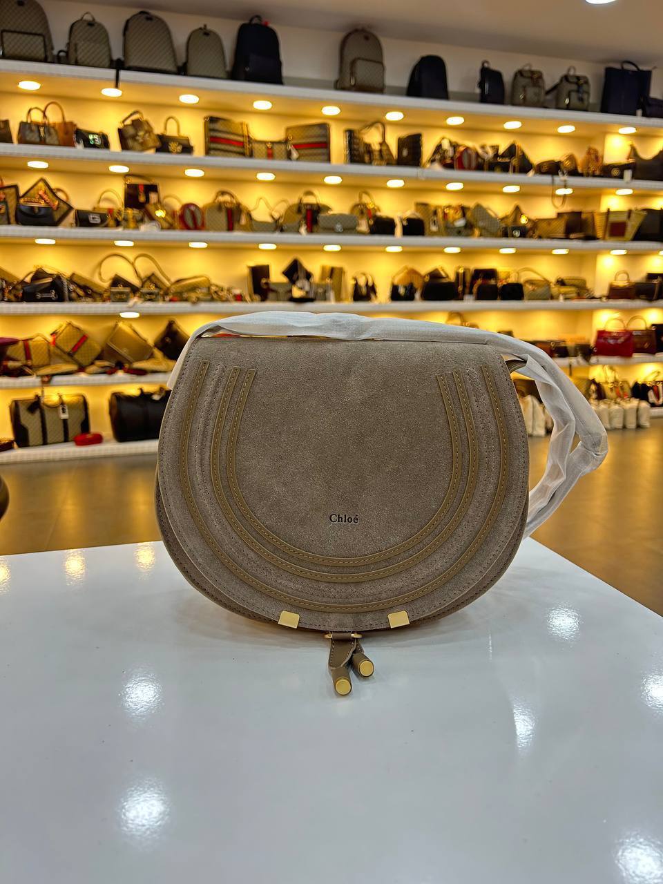 Chloe 3708
