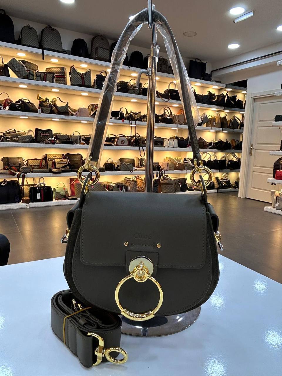 Chloe 3754