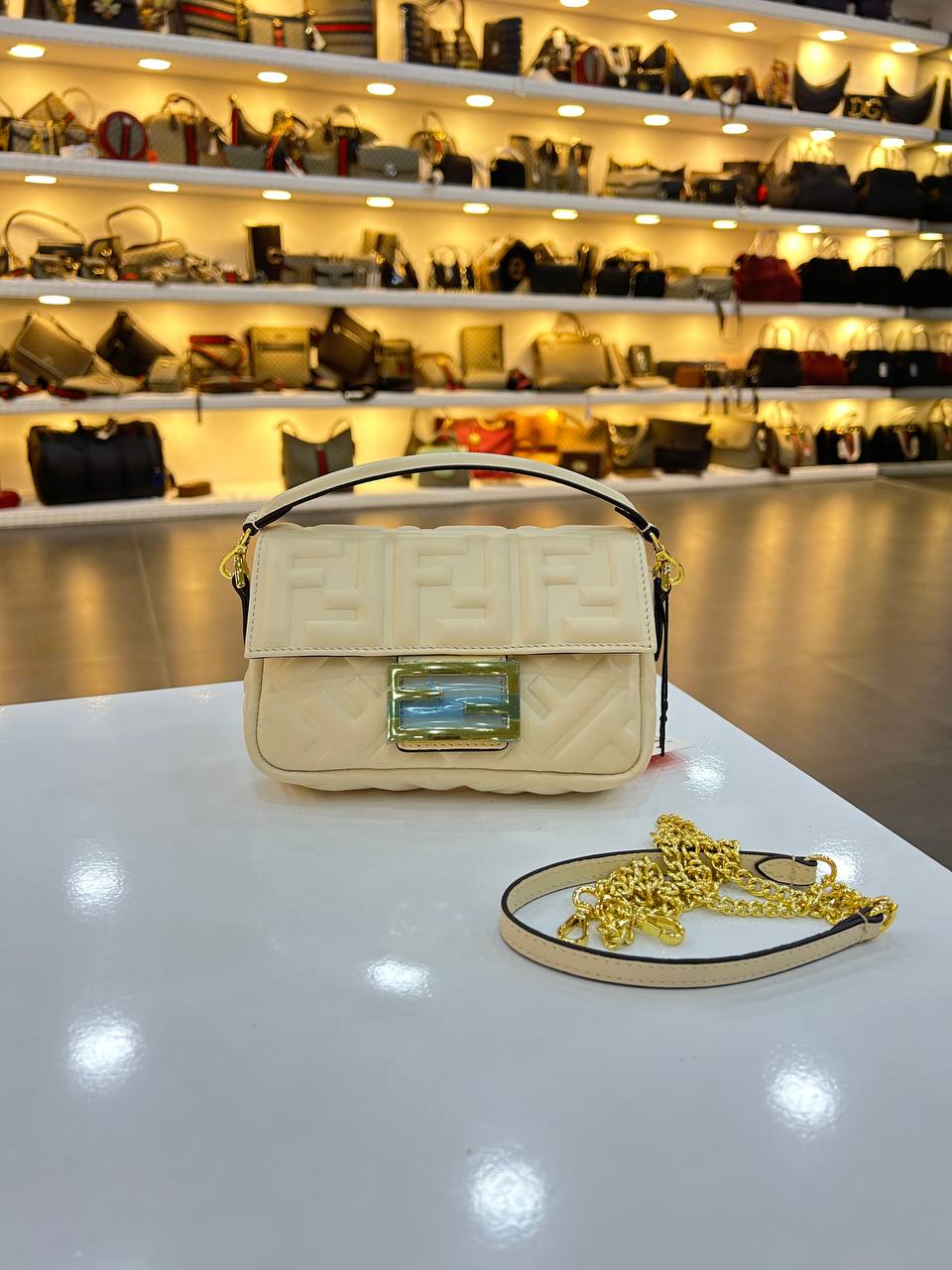 Fendi 3075