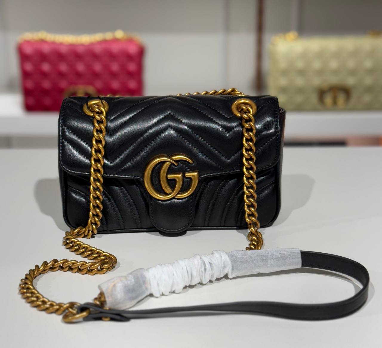 Gucci 3001