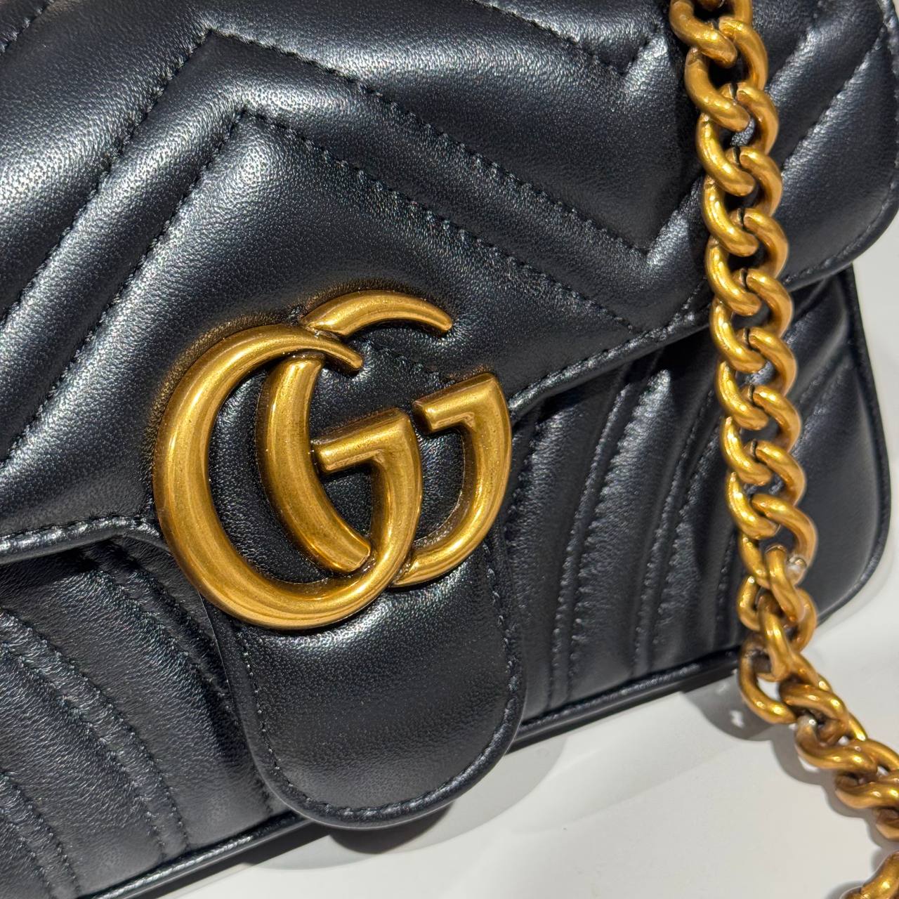 Gucci 3001