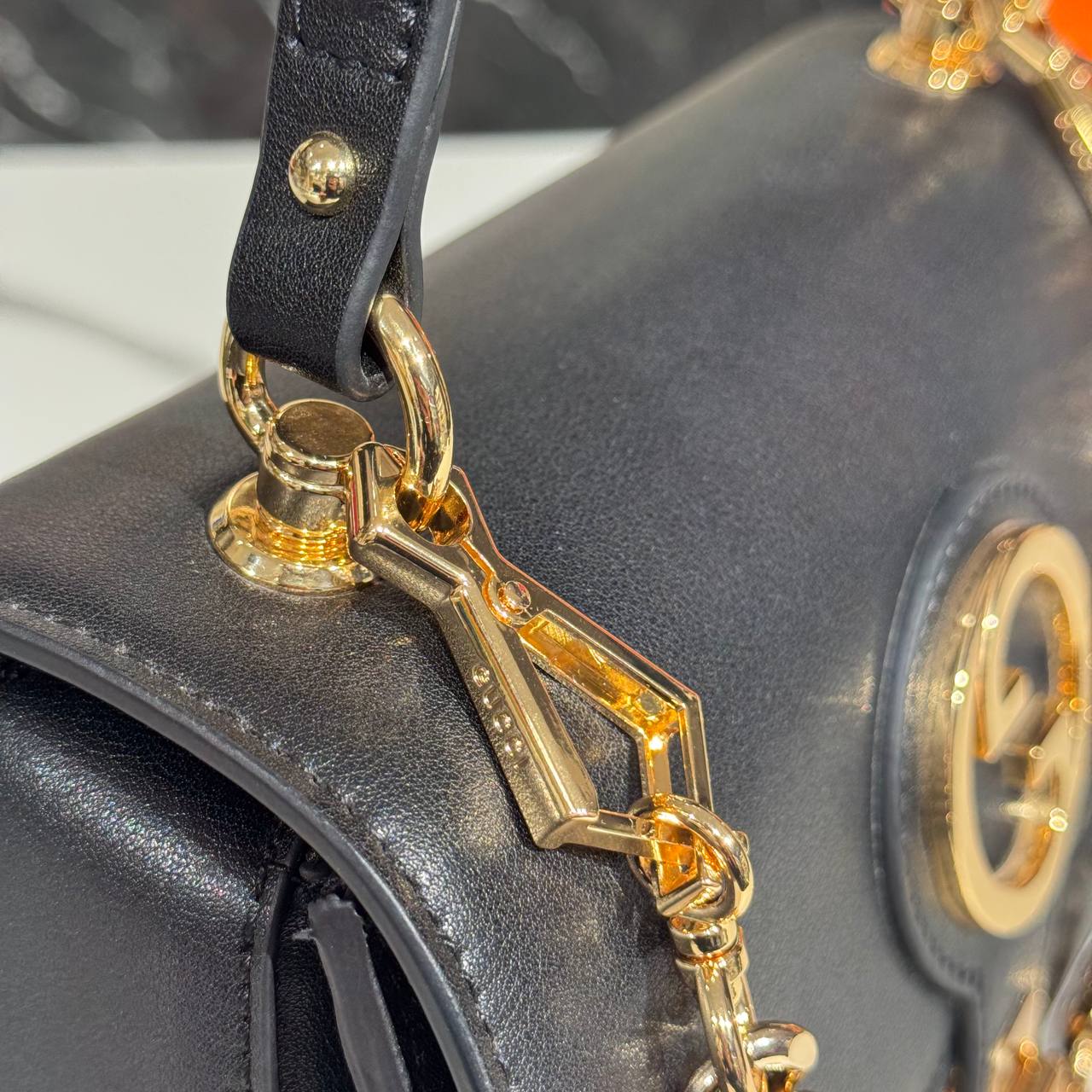 Gucci 0401