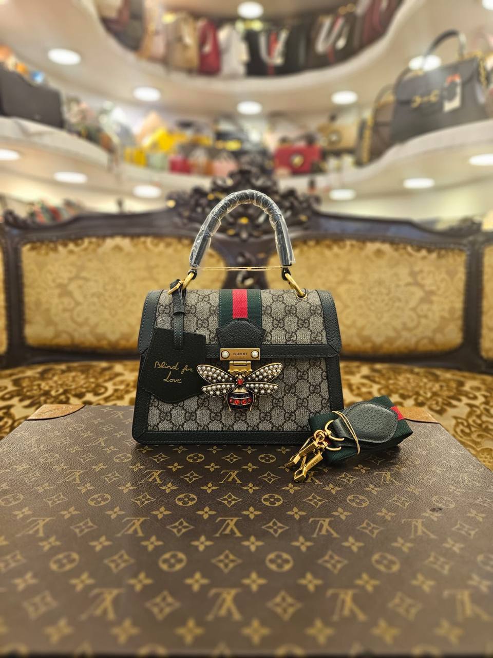 Gucci 3070