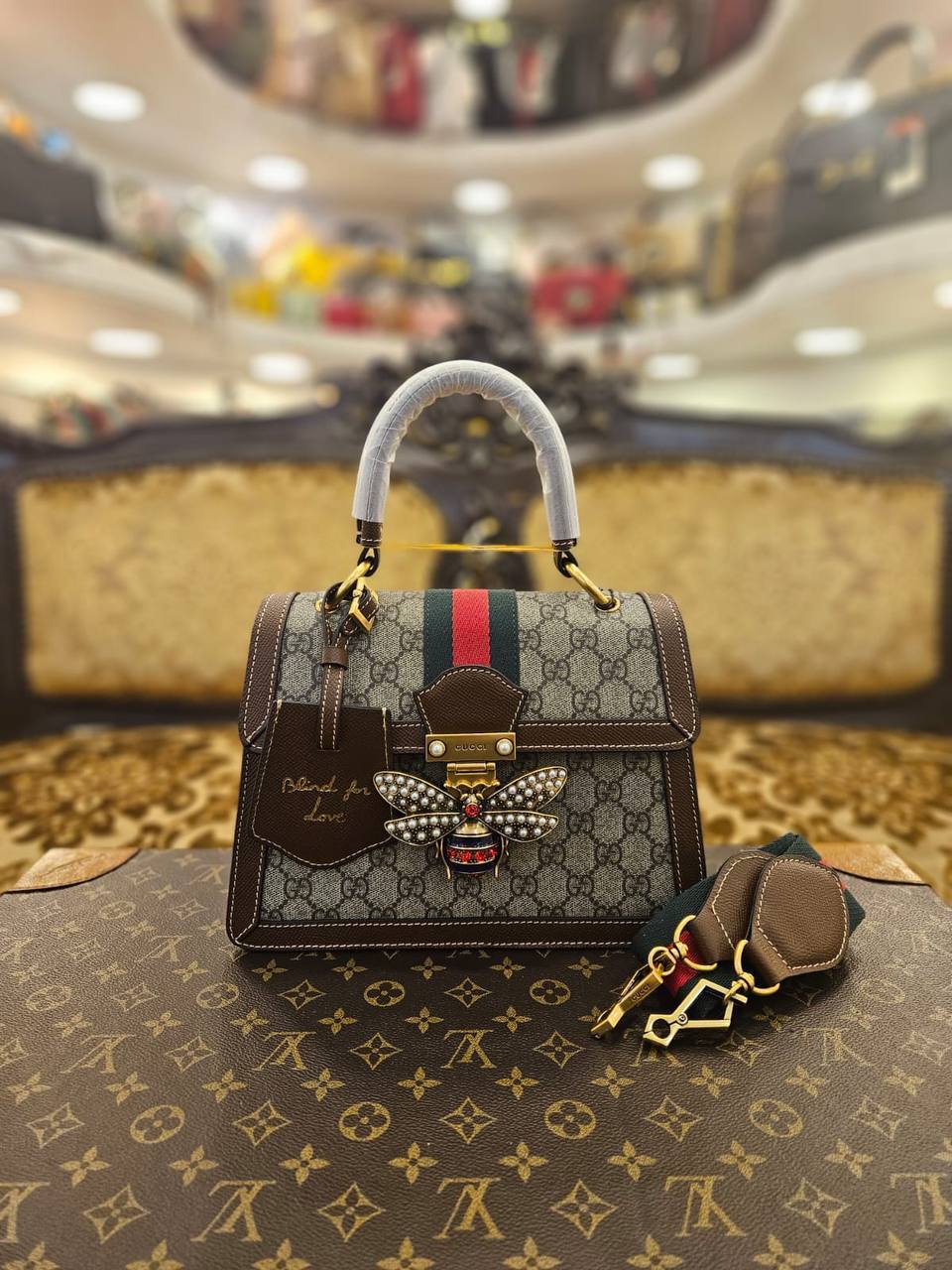 Gucci 3070