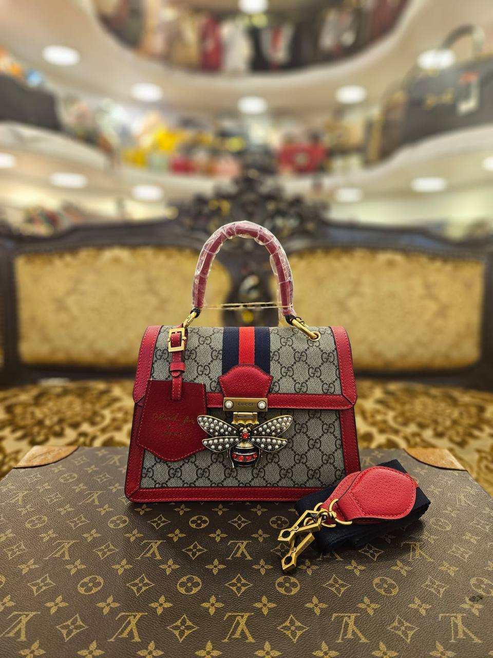 Gucci 3070