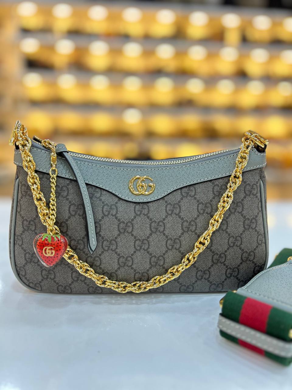 Gucci 3527