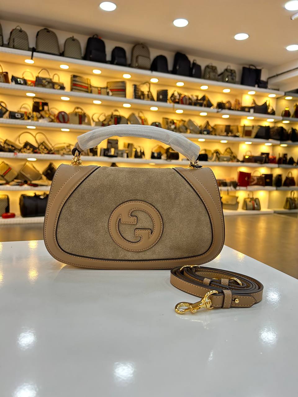 Gucci 3699