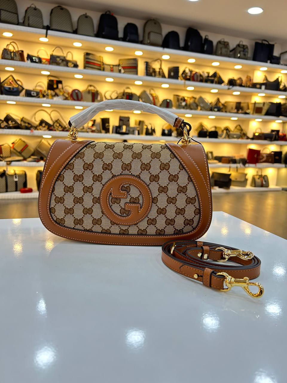 Gucci 3698
