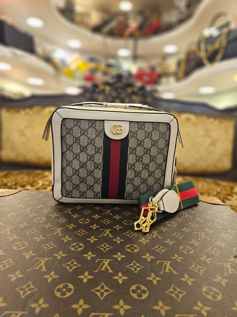 Gucci 5003