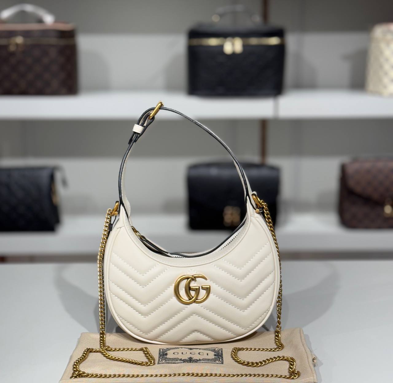 Gucci 5901
