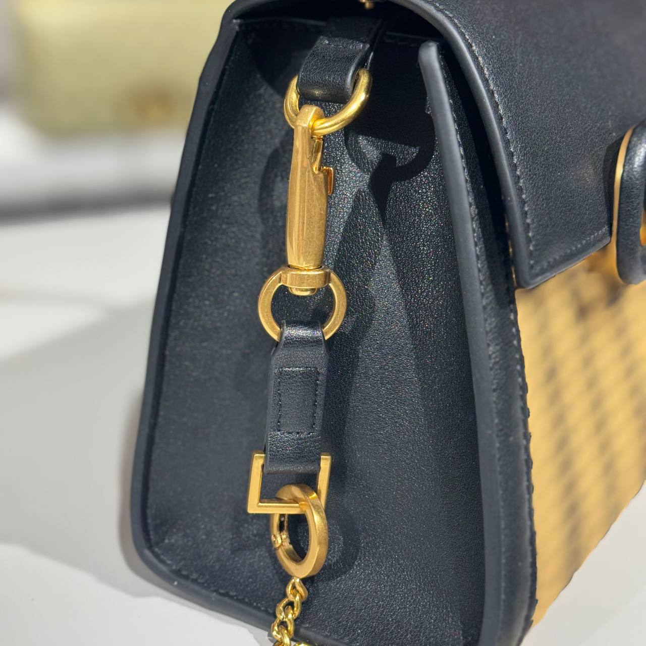 Valentino 3203