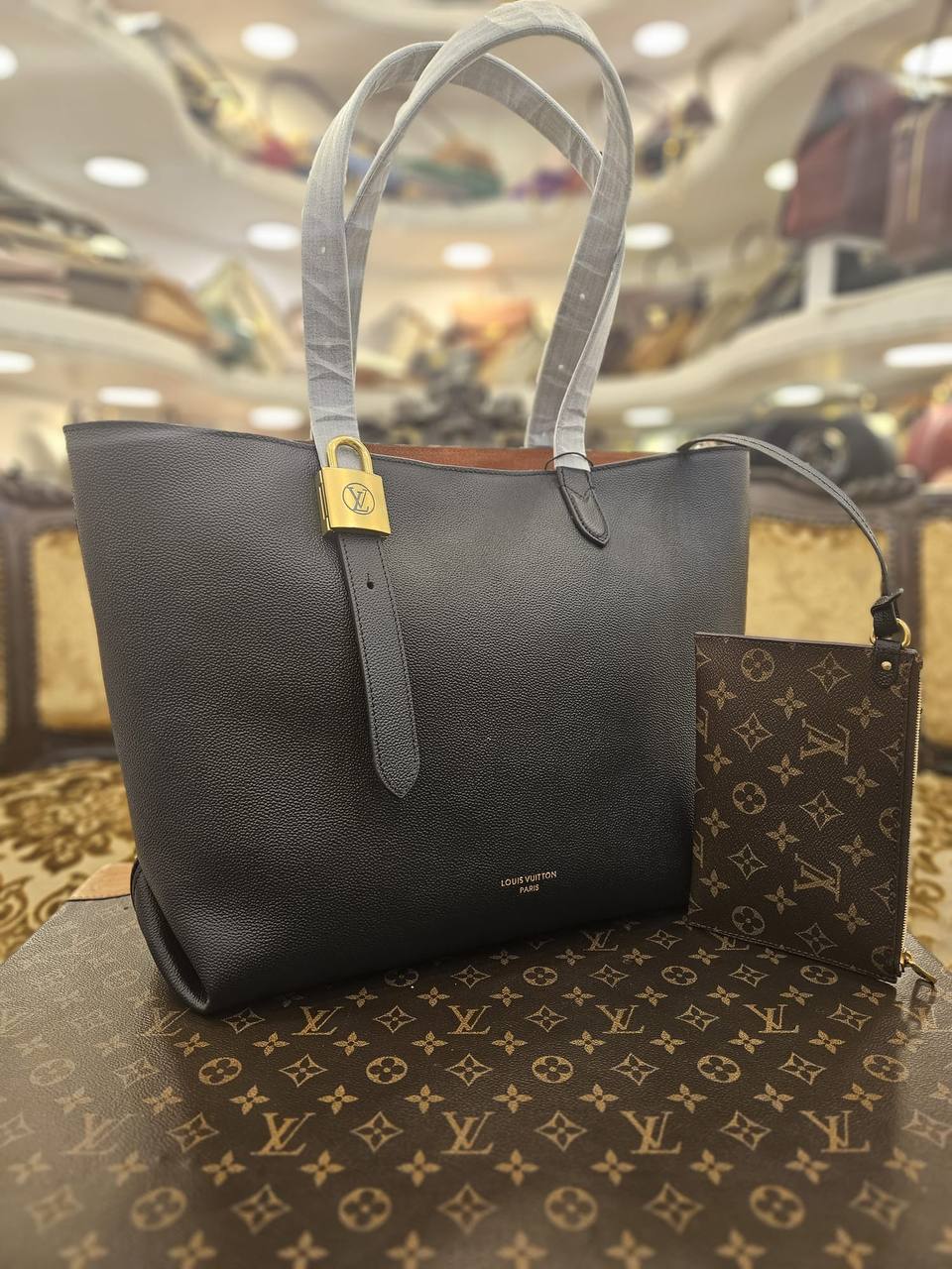 louıs  Vuıtton 3678