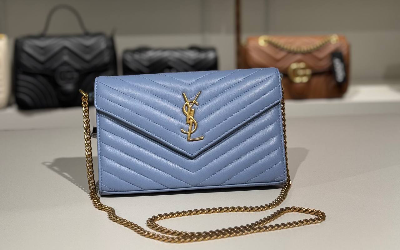 Yves Saint Laurent 13426