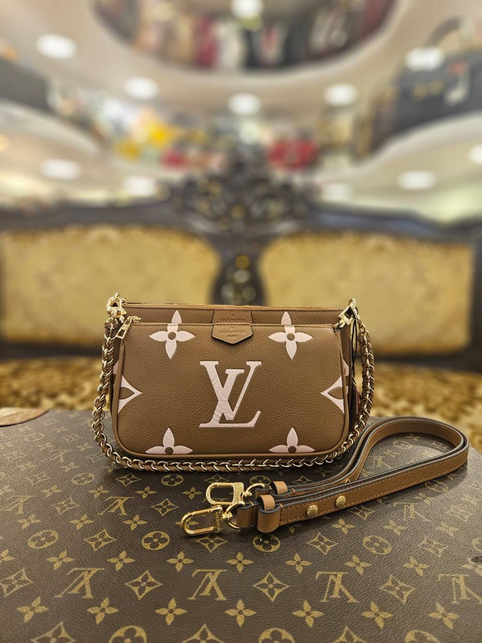 Louıs Vuıtton 3399