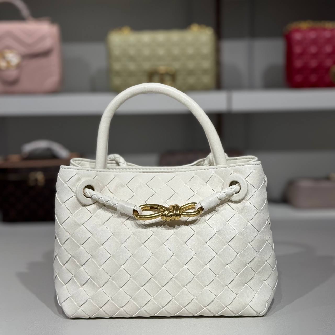 Bottega Veneta 1601