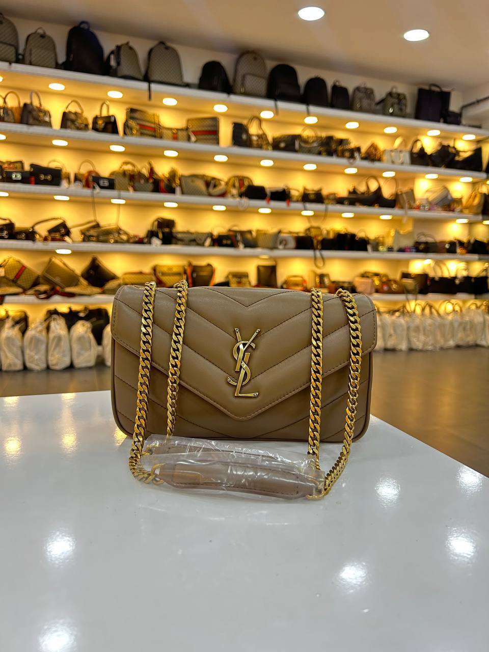 Yves Saint Laurent 3745