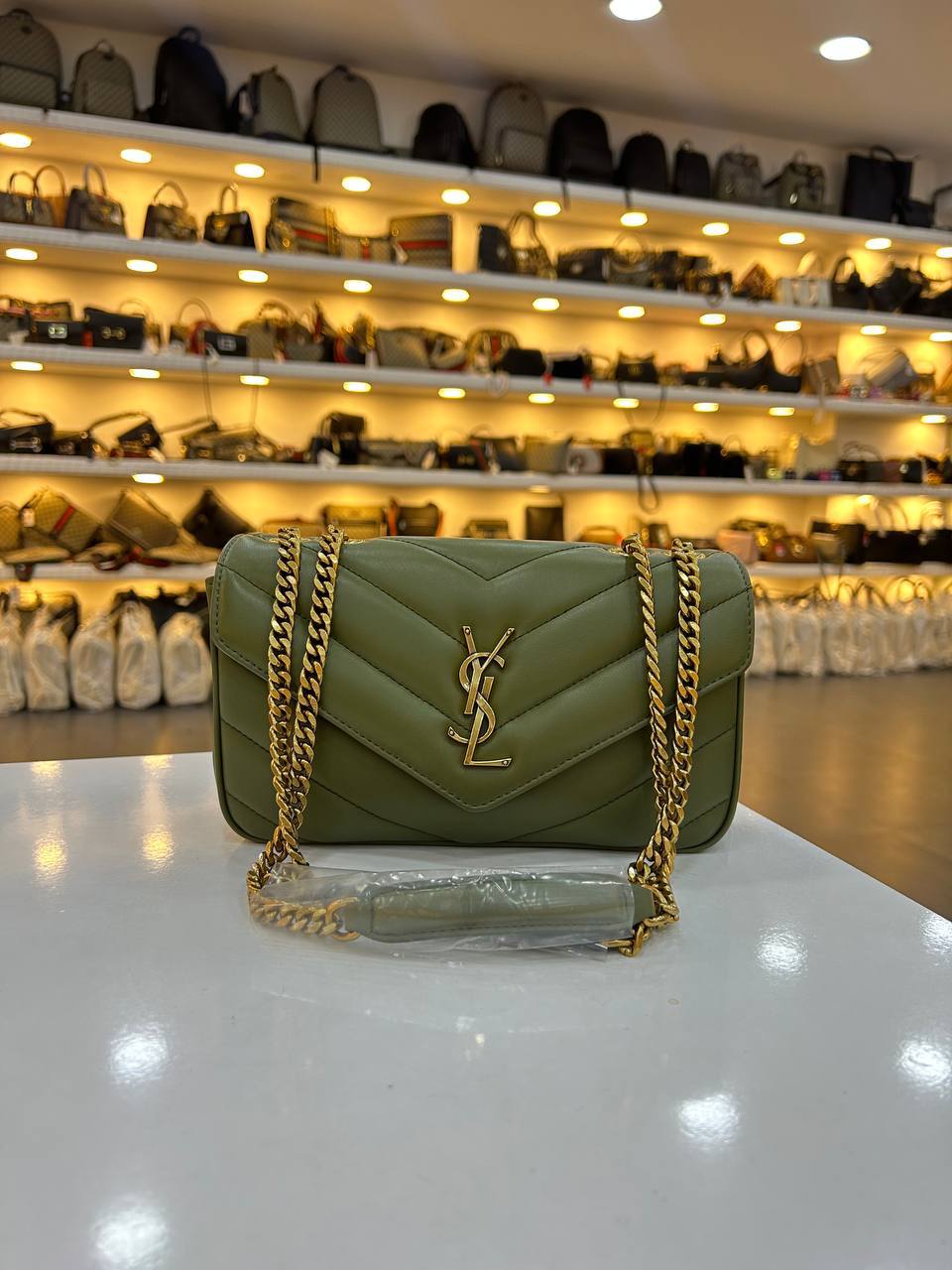 Yves Saint Laurent 3745