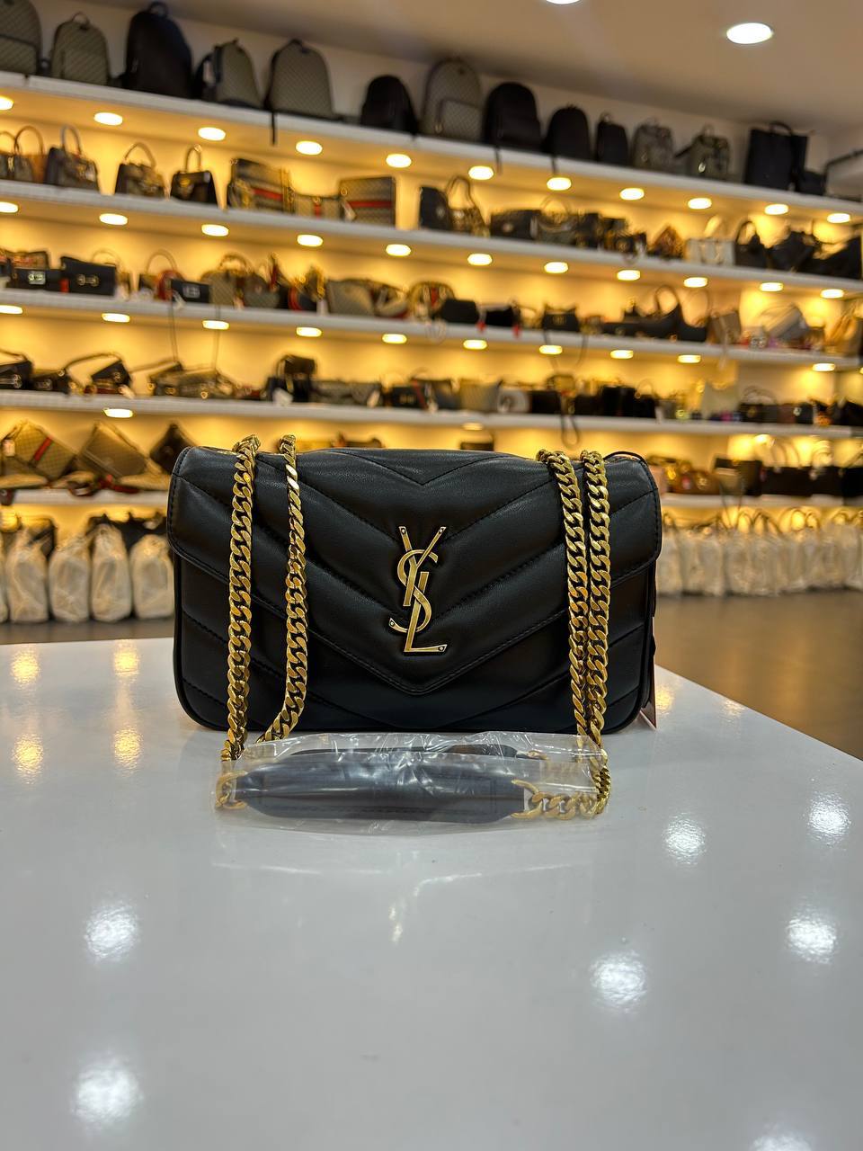 Yves Saint Laurent 3745
