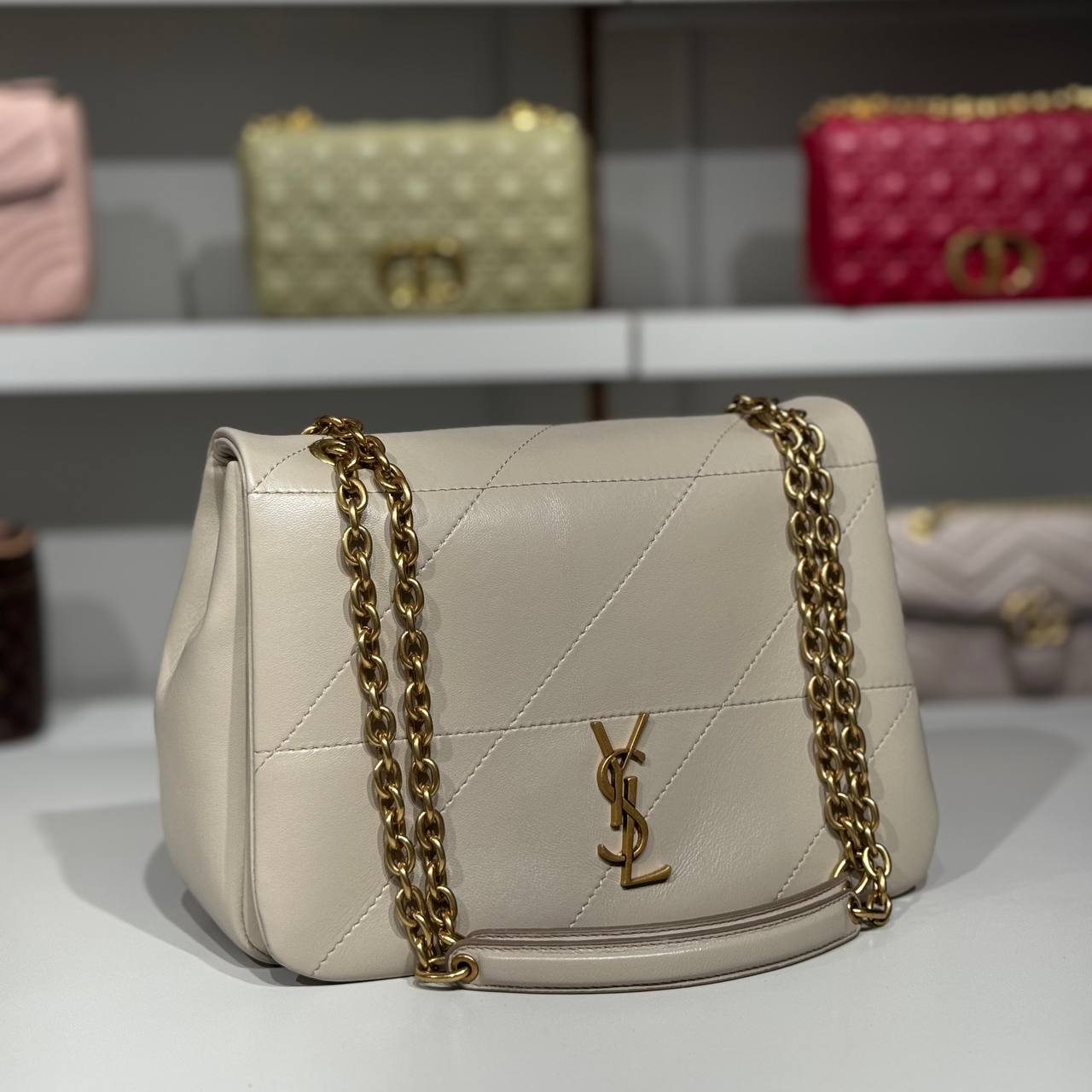 Yves Saint Laurent 6201
