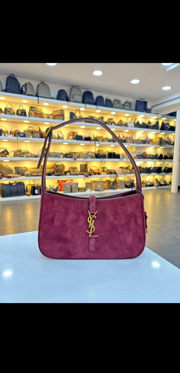 Yves Saint Laurent 3746