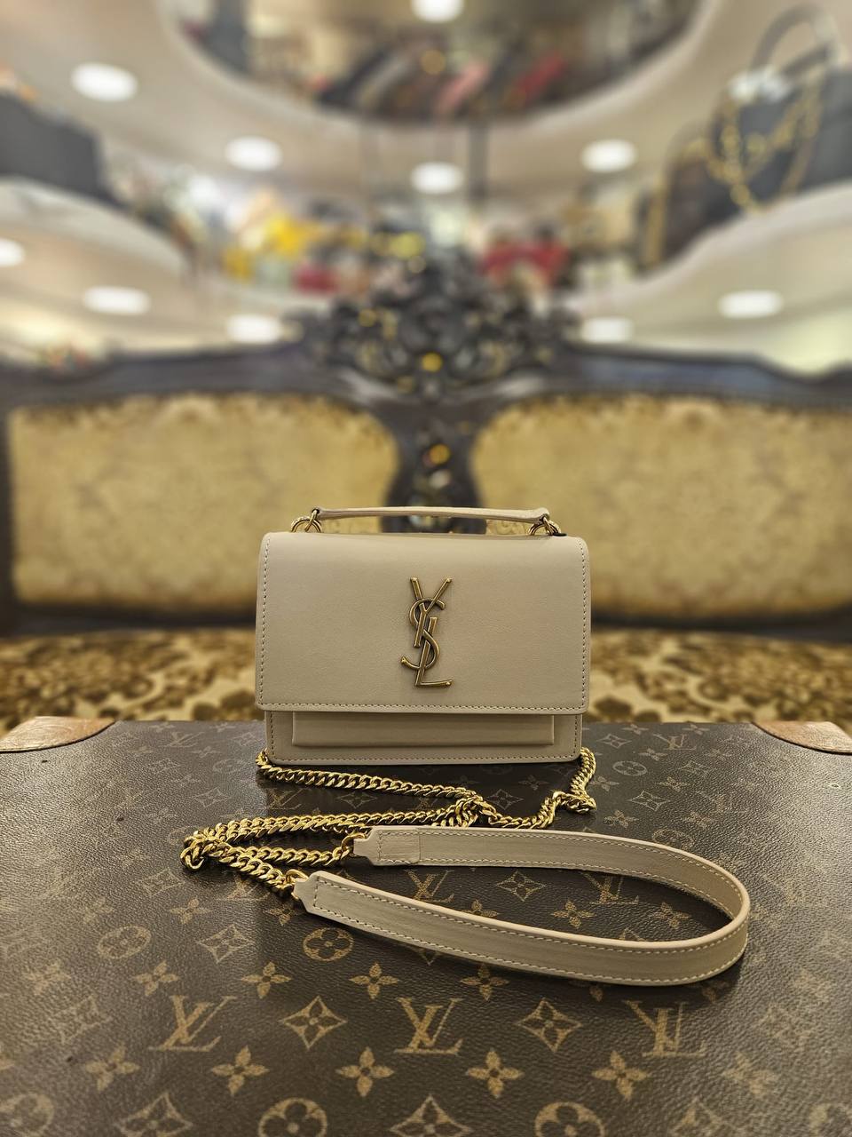 Yves Saint Laurent 3682