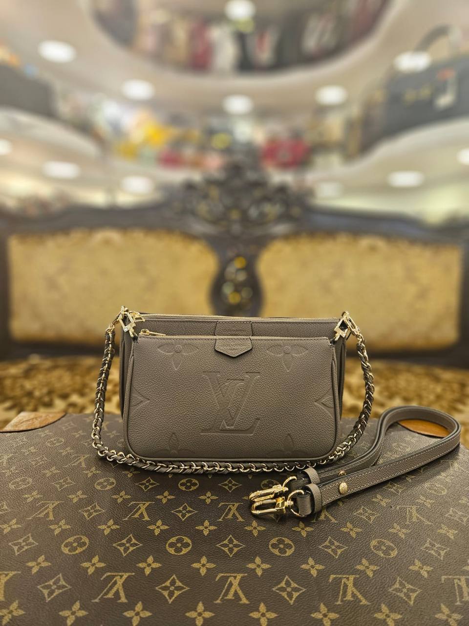 Louıs Vuıtton 3399