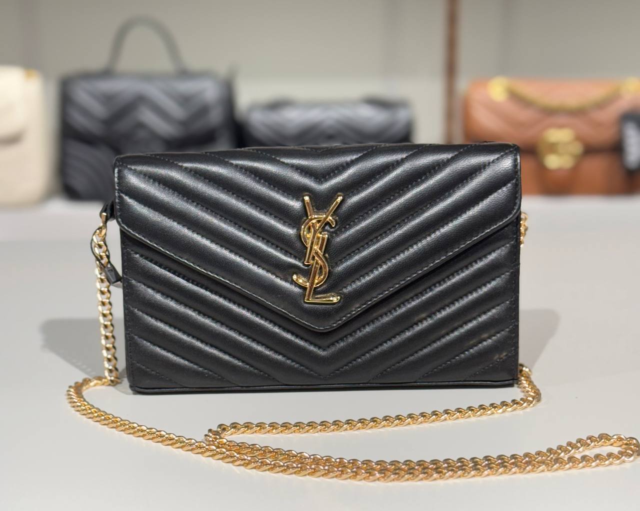 Yves Saint Laurent 13426